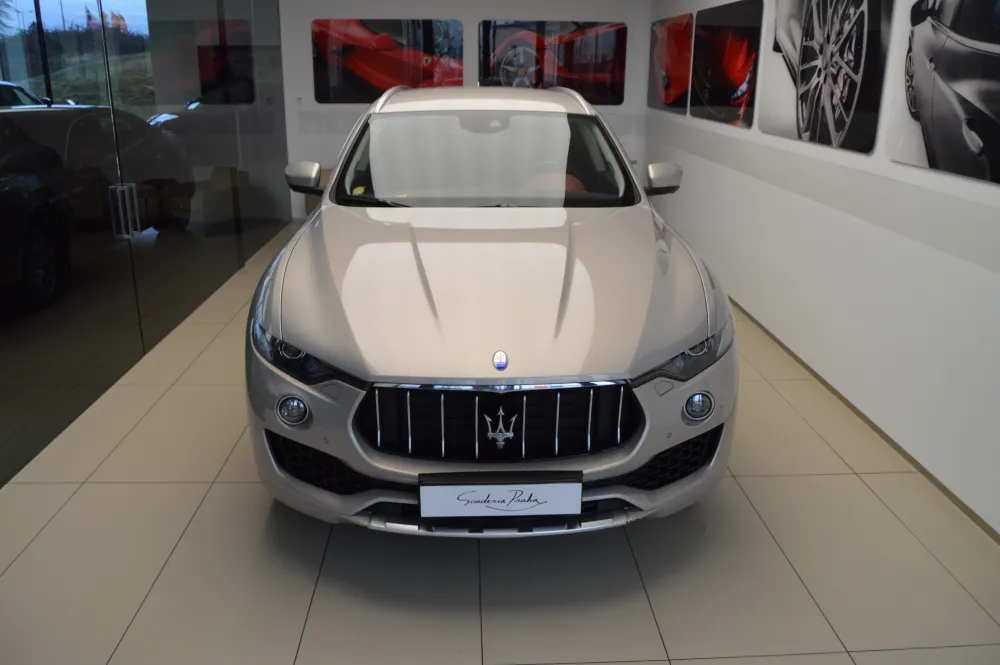 Maserati Levante foto 2