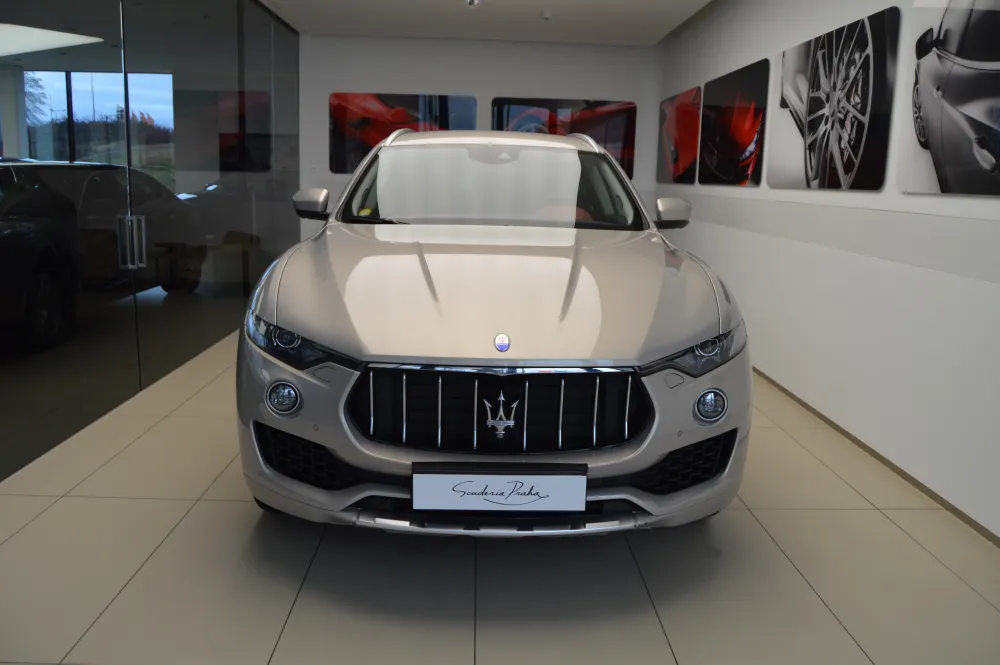 Maserati Levante foto 3