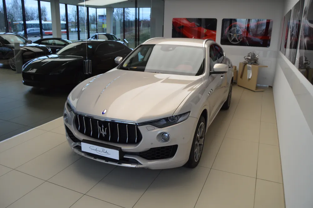 Maserati Levante foto 4