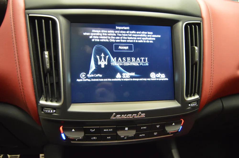 Maserati Levante foto 11