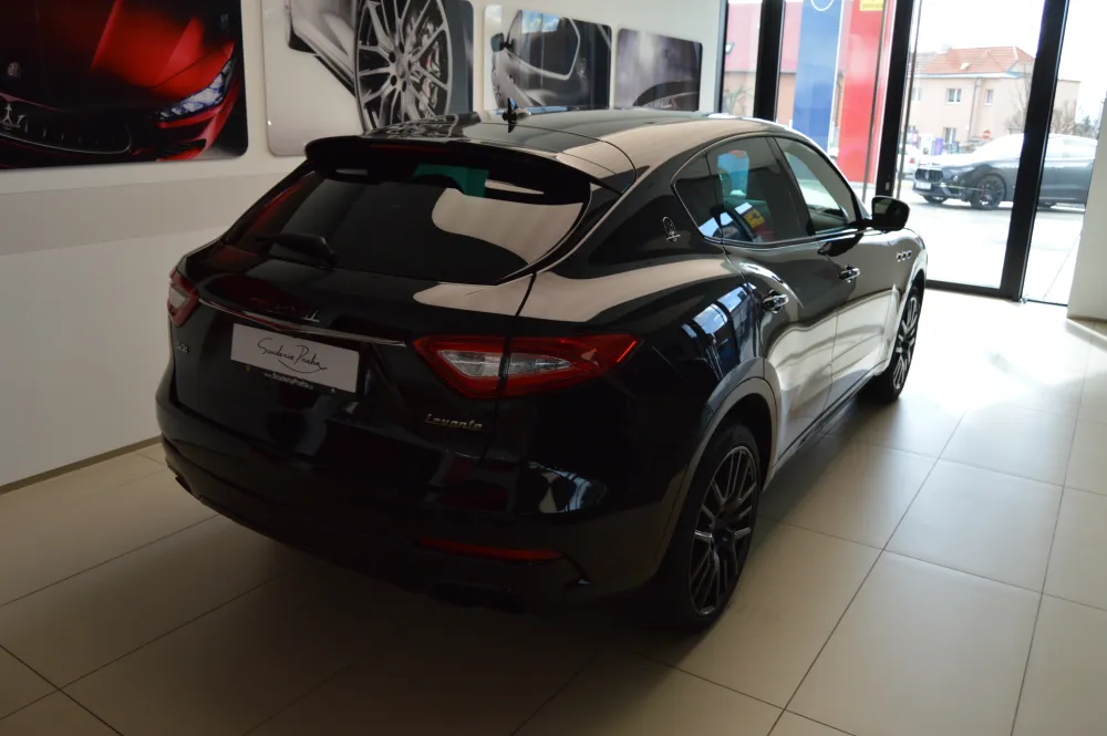 Maserati Levante foto 4