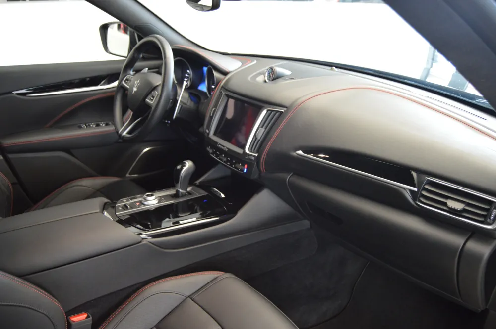 Maserati Levante foto 15