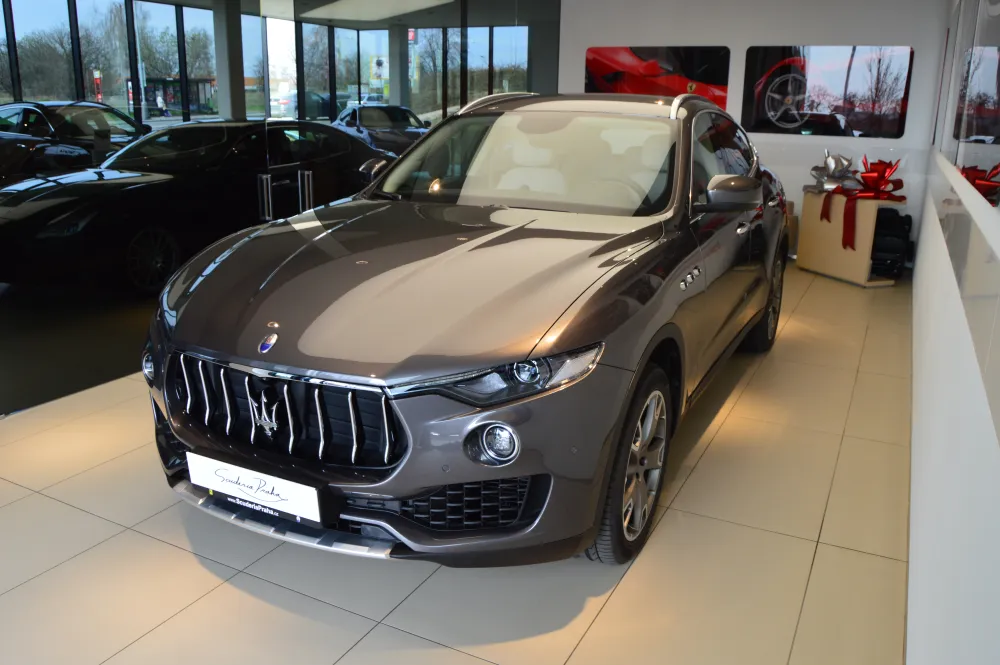 Maserati Levante foto 1