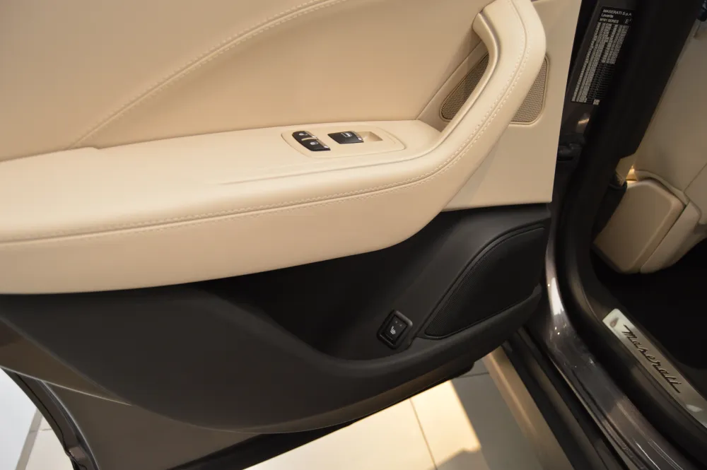 Maserati Levante foto 14