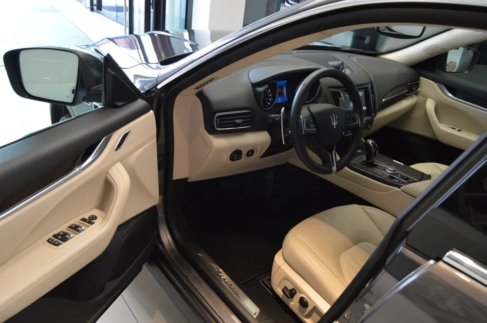 Maserati Levante foto 7