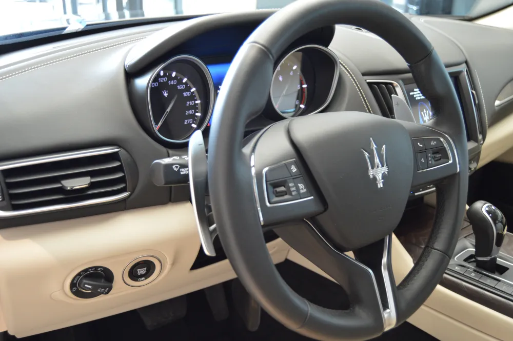 Maserati Levante foto 9