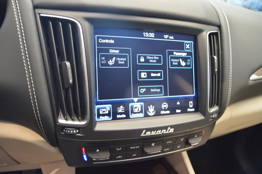 Maserati Levante foto 16