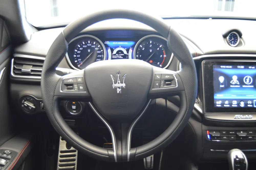 Maserati Ghibli foto 13