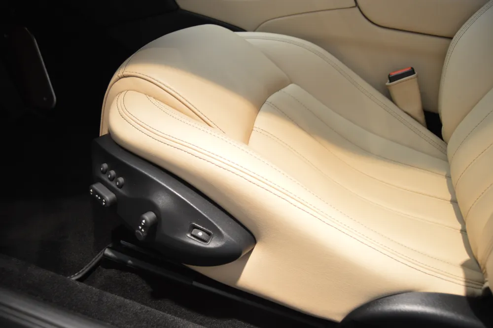 Maserati GranTurismo foto 9