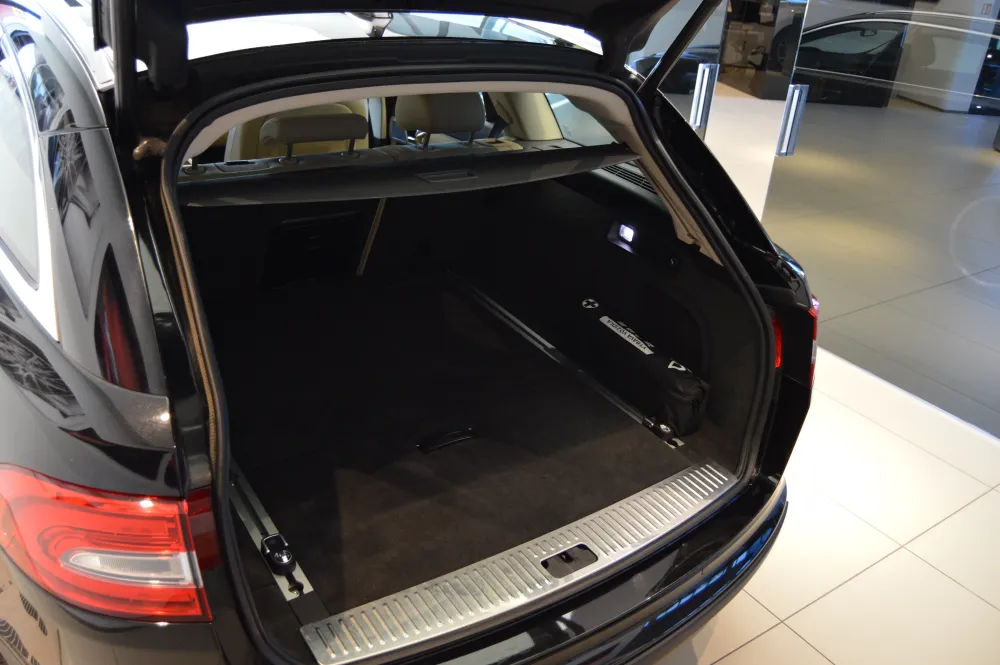 Jaguar XF 2.2D Sportbrake foto 14
