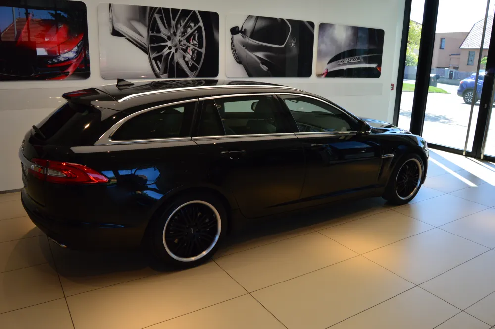 Jaguar XF 2.2D Sportbrake foto 23