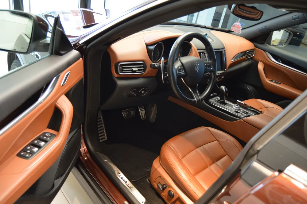 Maserati Levante foto 7