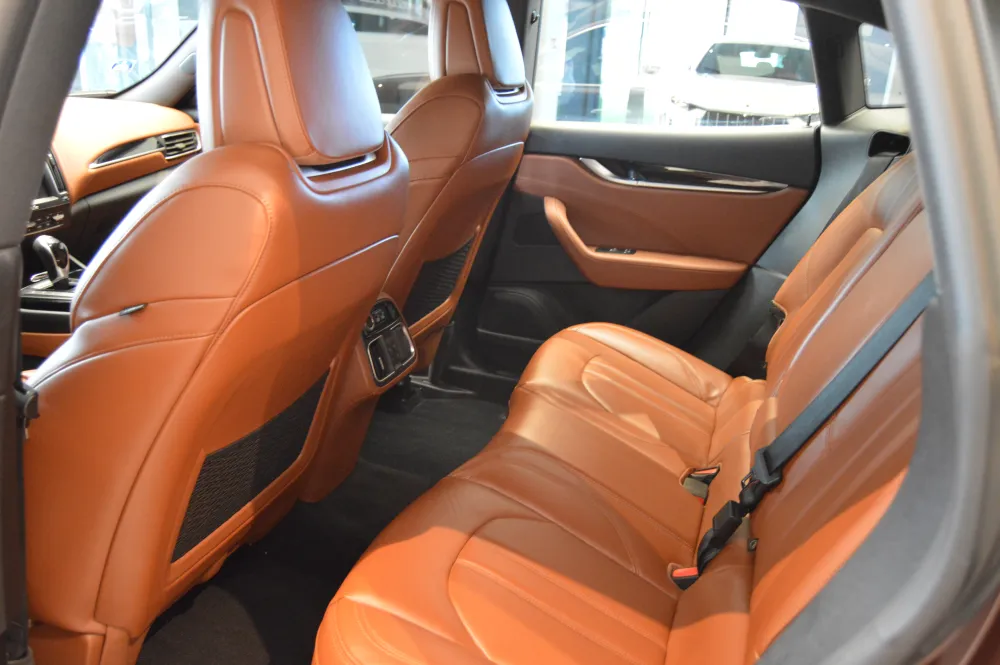 Maserati Levante foto 15