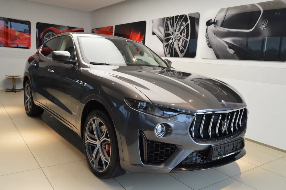 Maserati Levante foto 2