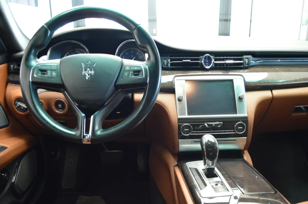 Maserati Quattroporte foto 15