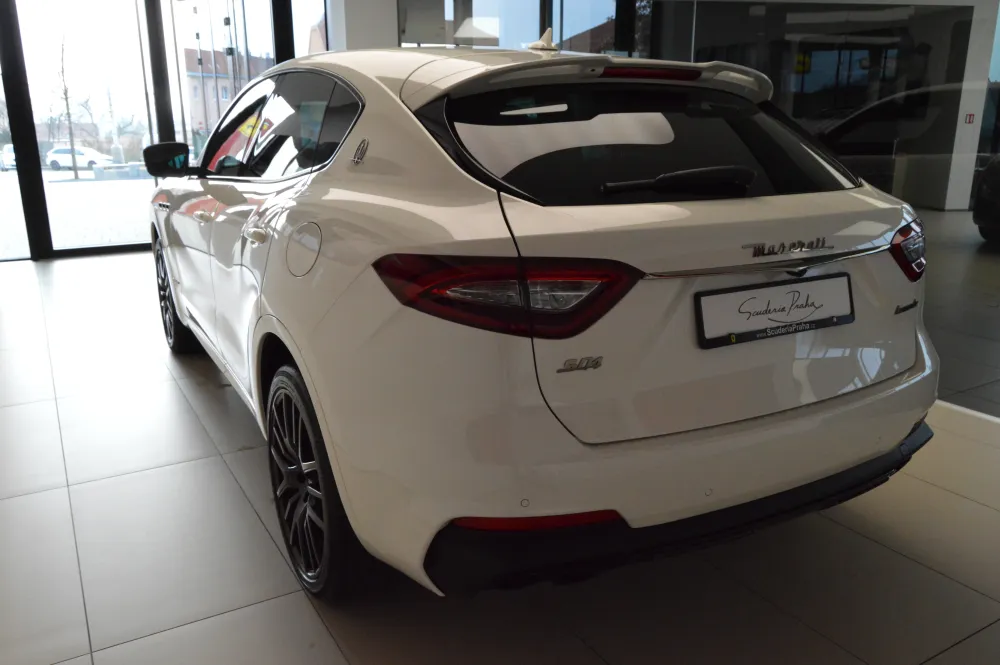 Maserati Levante foto 19