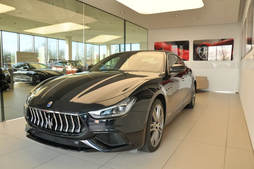 Maserati Ghibli foto 1