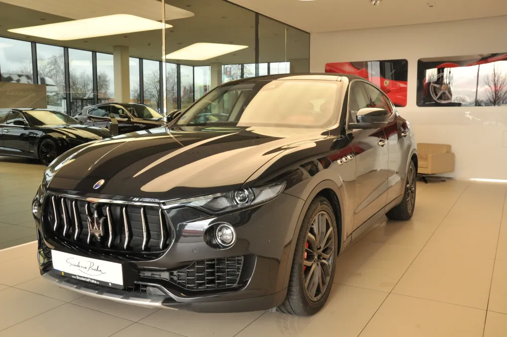 Maserati Levante foto 1