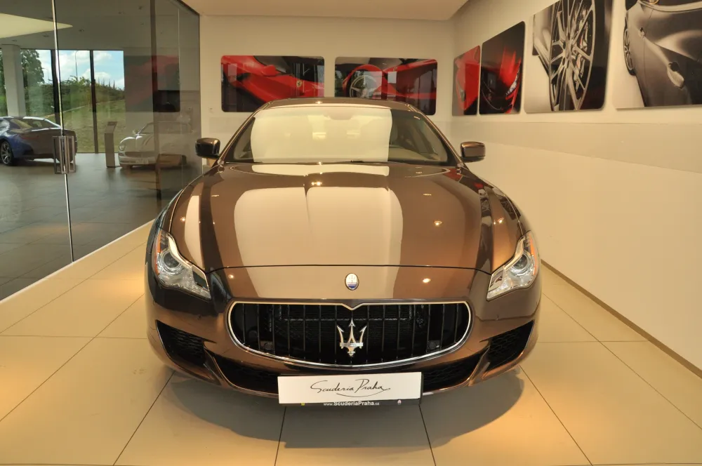 Maserati Quattroporte foto 2
