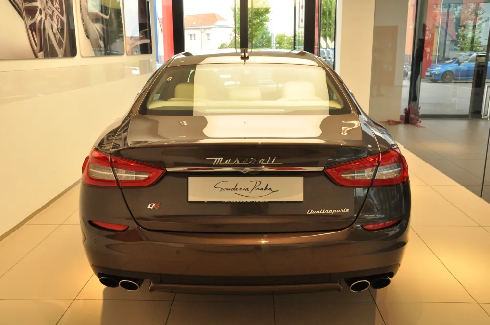 Maserati Quattroporte foto 7