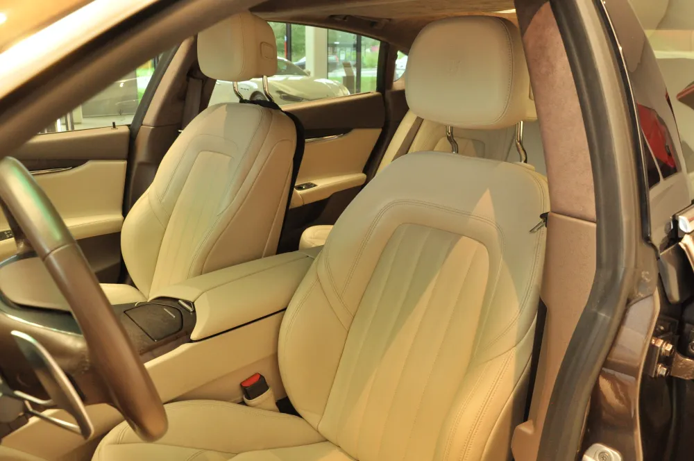 Maserati Quattroporte foto 9