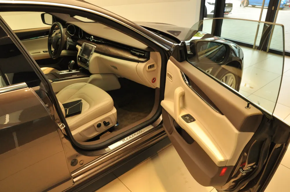Maserati Quattroporte foto 15