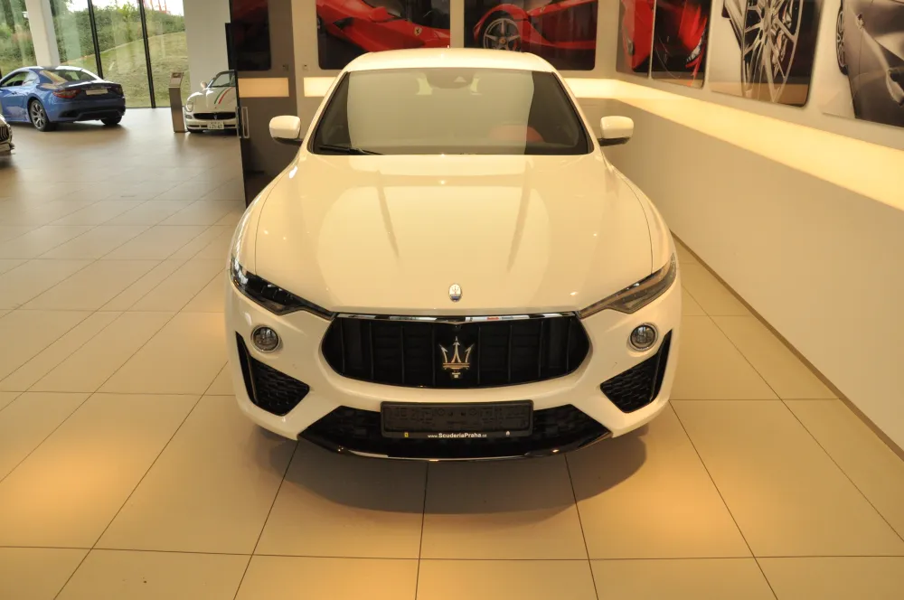 Maserati Levante foto 2