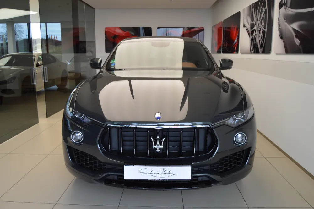 Maserati Levante foto 2