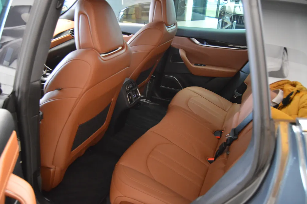 Maserati Levante foto 14