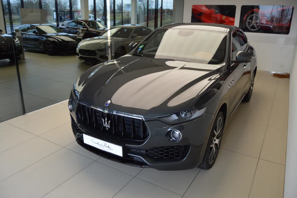 Maserati Levante foto 1