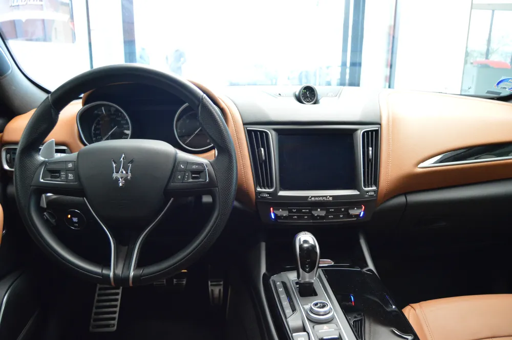 Maserati Levante foto 13