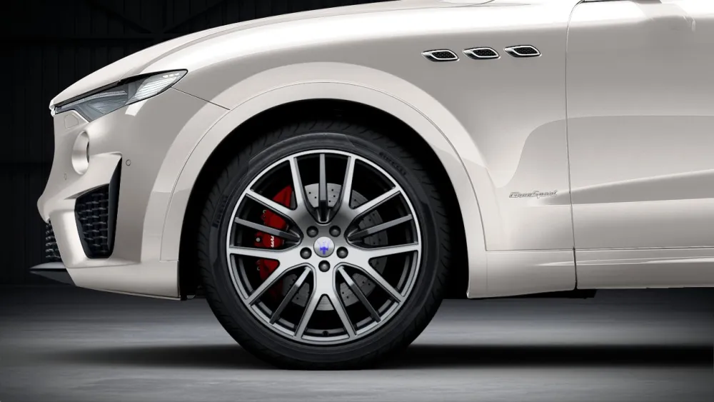 Maserati Levante foto 8