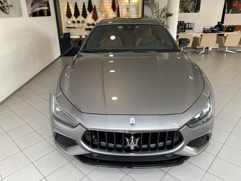 Maserati Ghibli foto 2