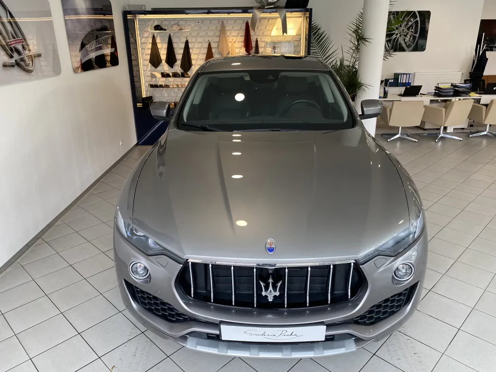 Maserati Levante foto 2