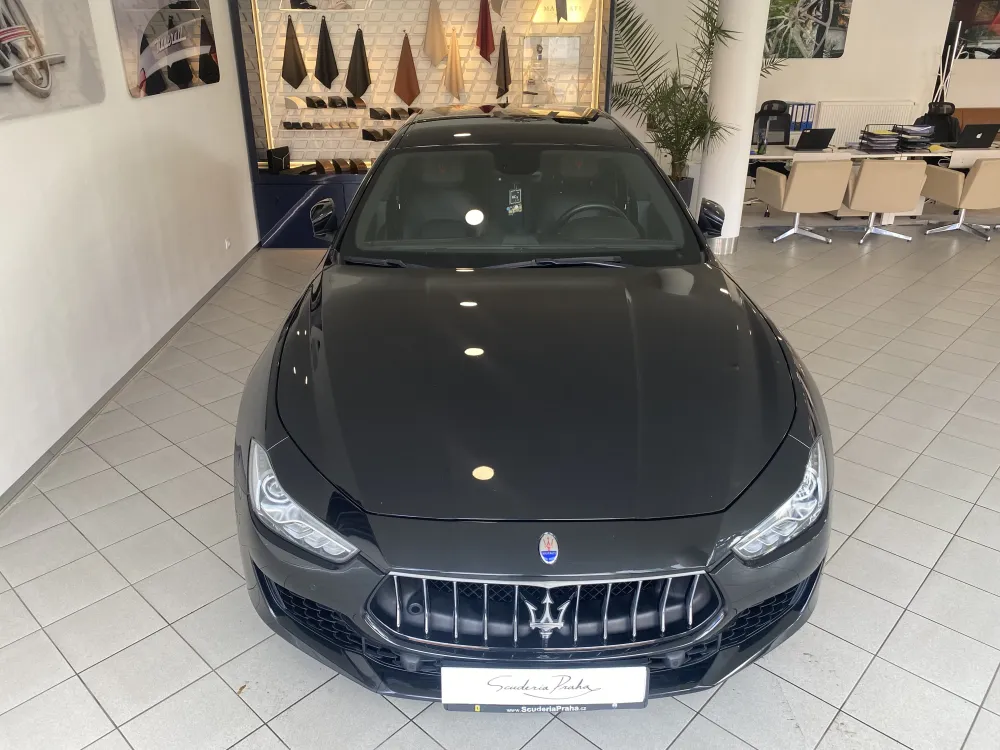 Maserati Ghibli foto 2