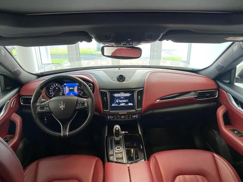 Maserati Levante foto 11