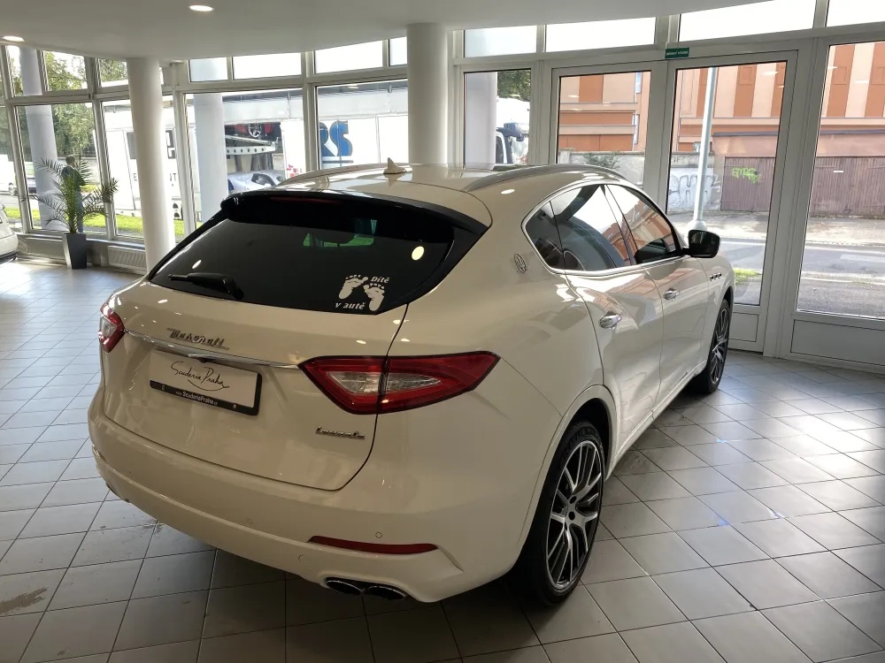 Maserati Levante foto 7