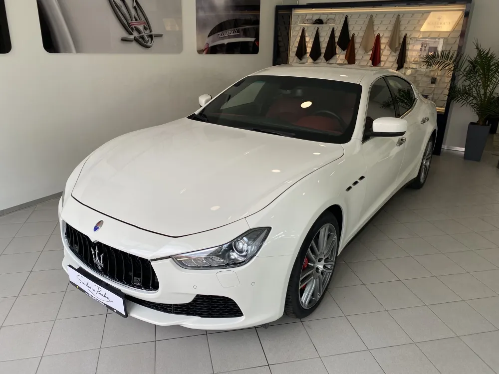 Maserati Ghibli foto 1