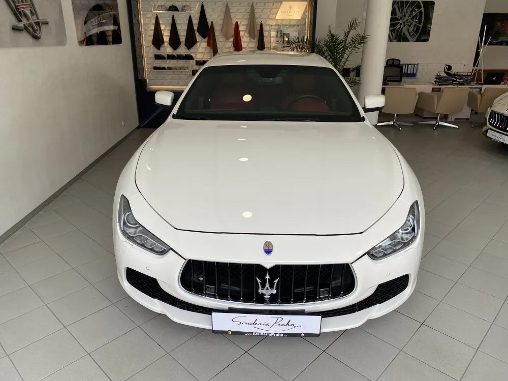 Maserati Ghibli foto 2