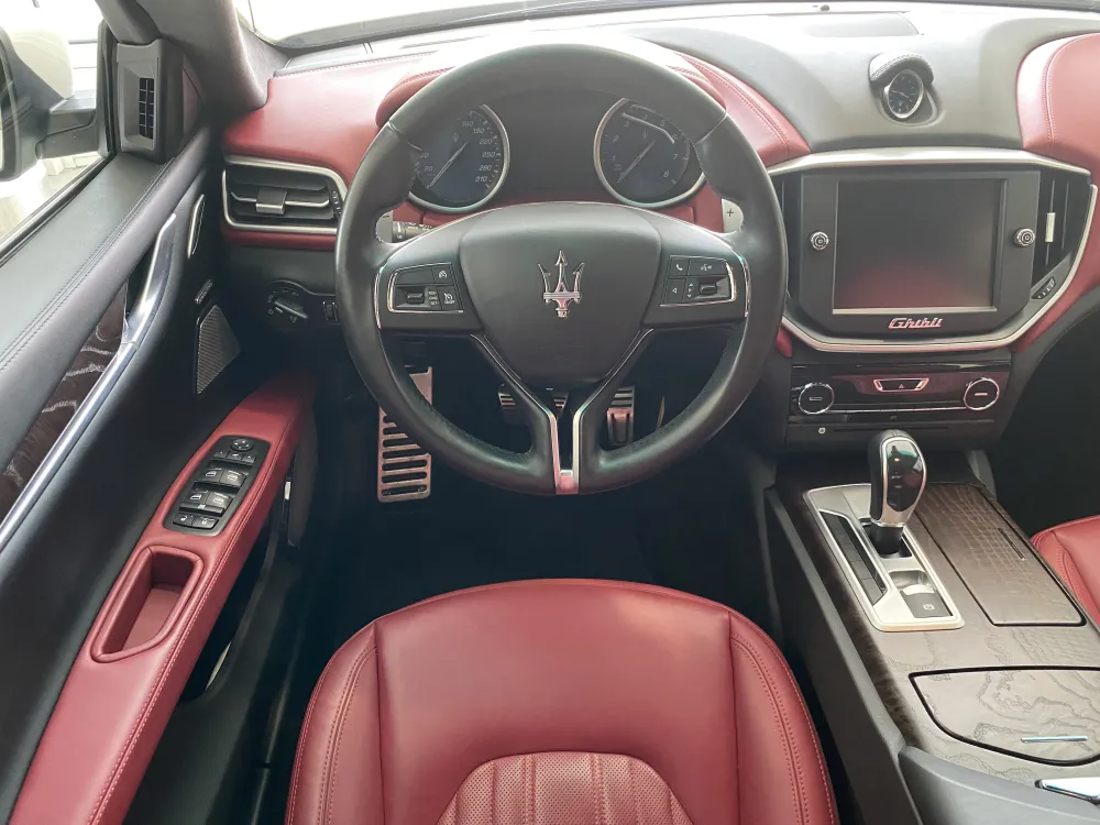 Maserati Ghibli foto 9