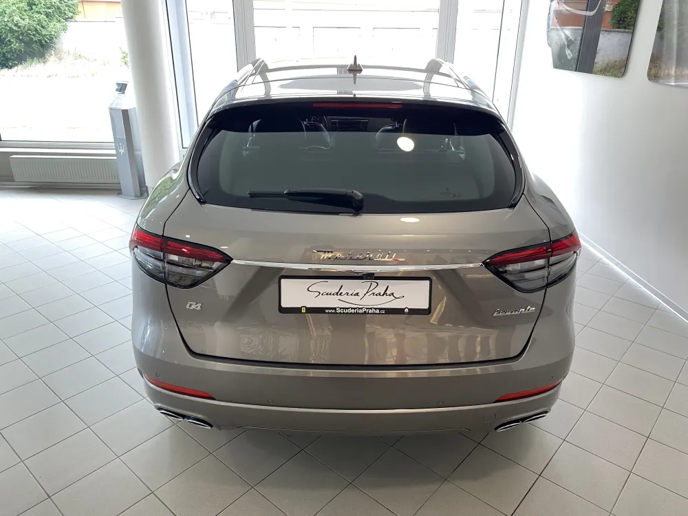 Maserati Levante foto 5