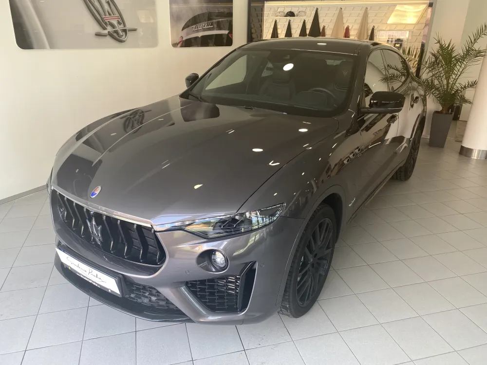 Maserati Levante foto 1