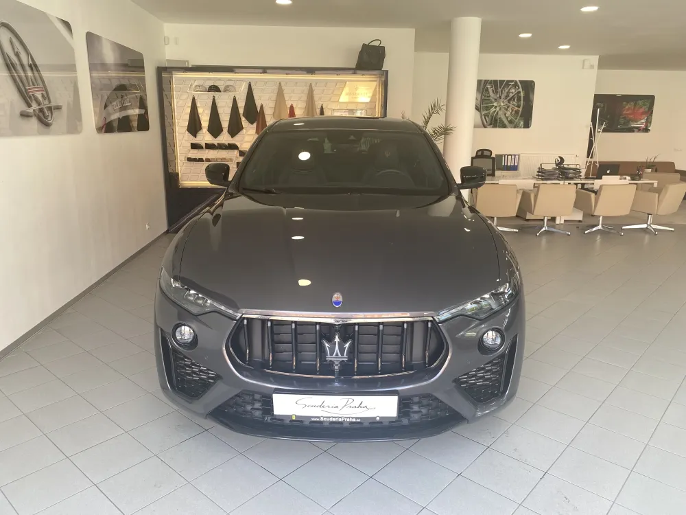 Maserati Levante foto 2