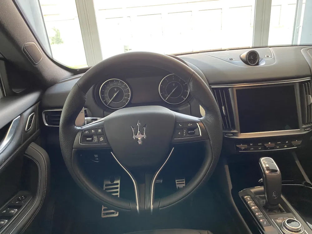 Maserati Levante foto 12