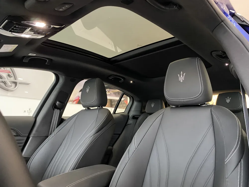 Maserati Grecale foto 11