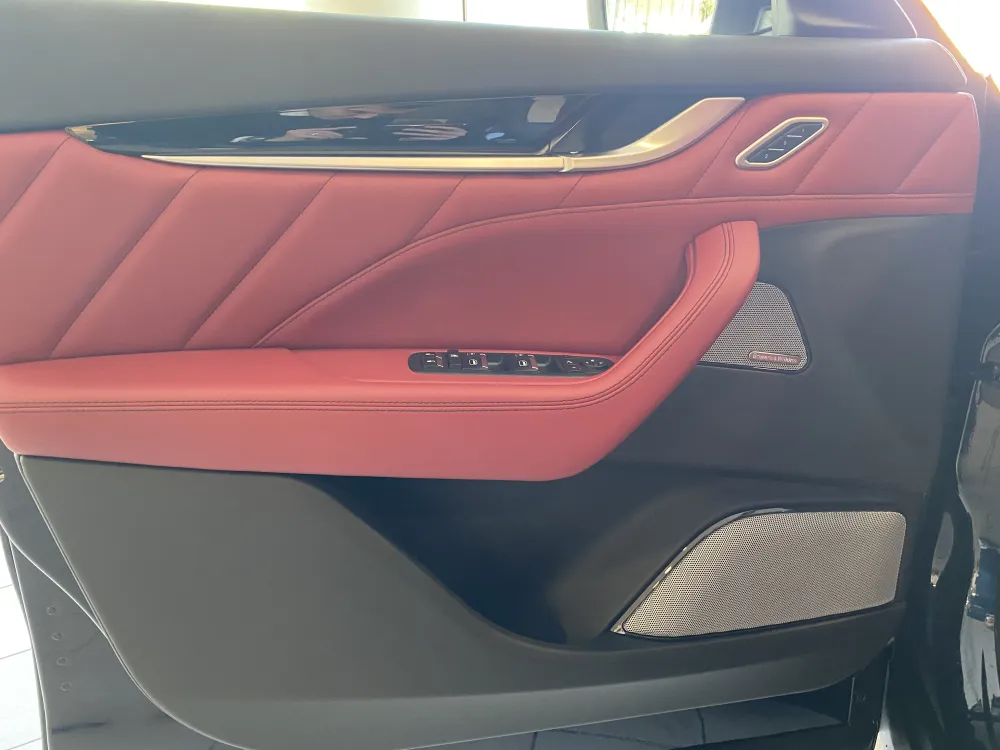 Maserati Levante foto 11