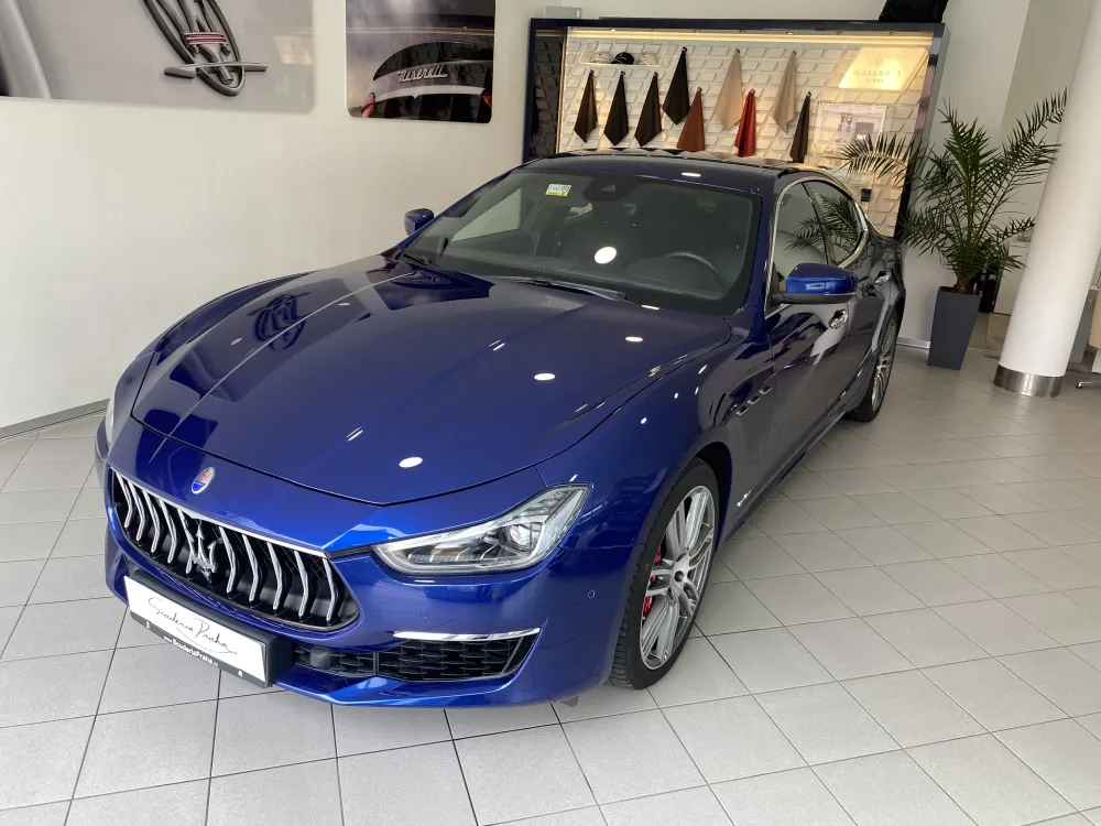 Maserati Ghibli foto 1