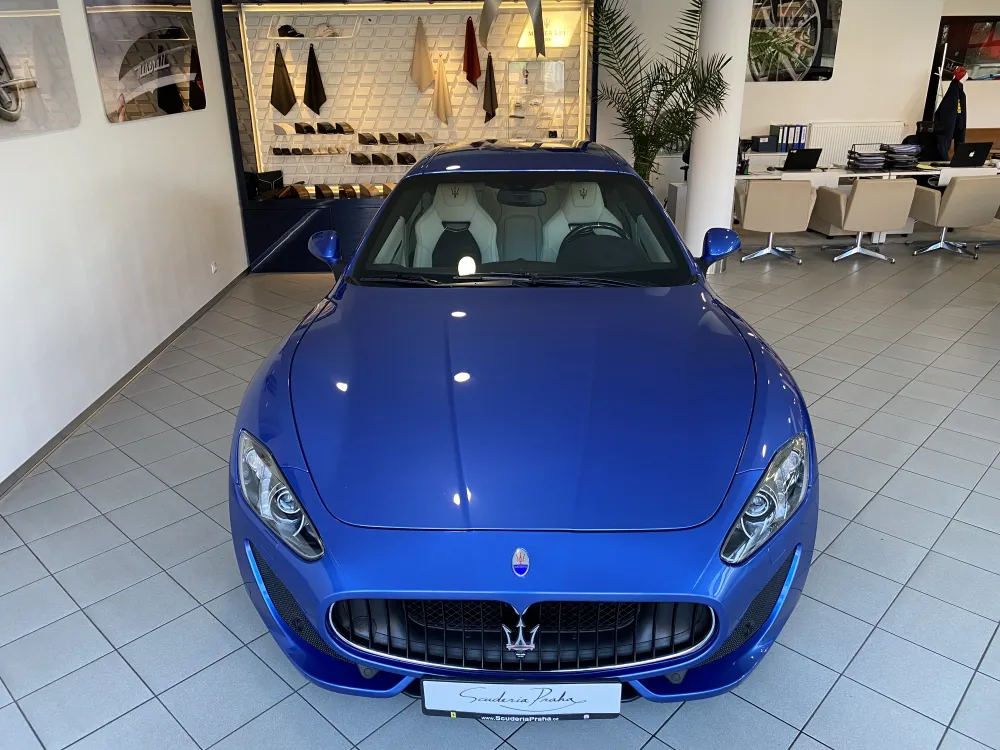 Maserati GranTurismo foto 2