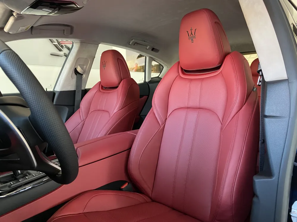 Maserati Levante foto 12