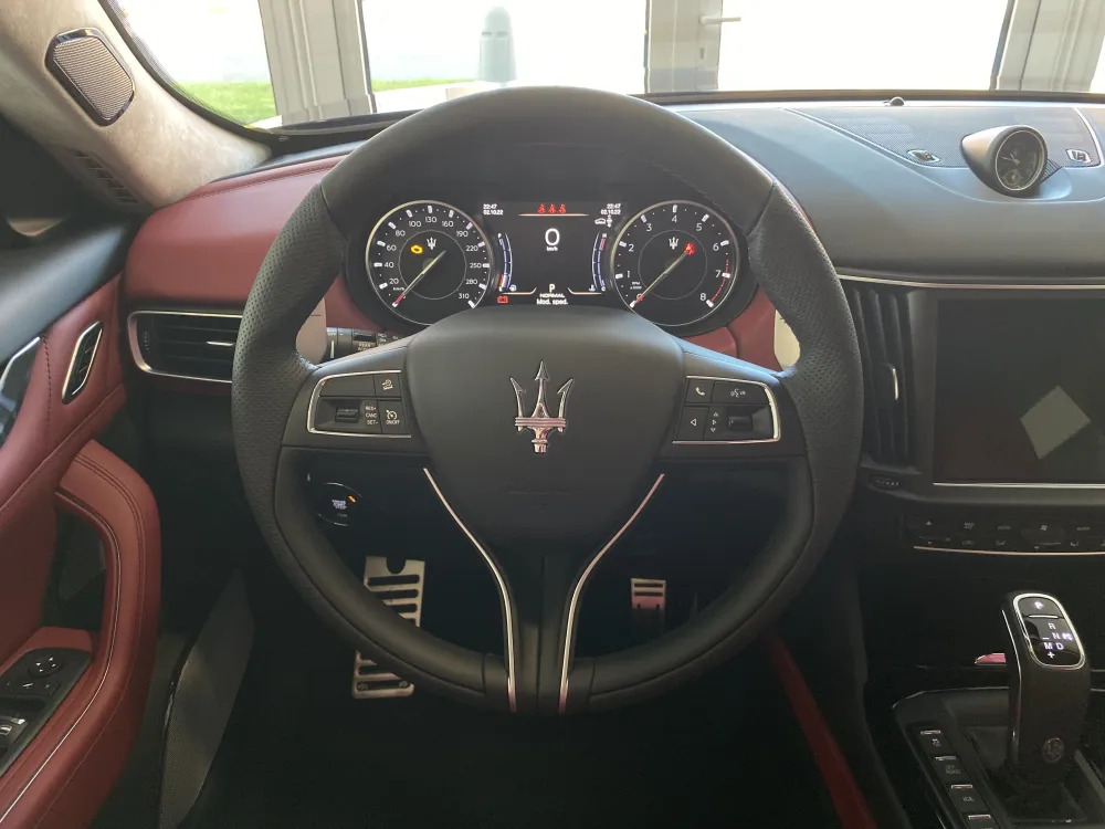 Maserati Levante foto 15